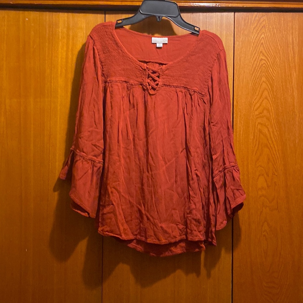 Ruffle sleeve